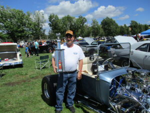 1923 Ford T Bucket with illuminated sureshifter